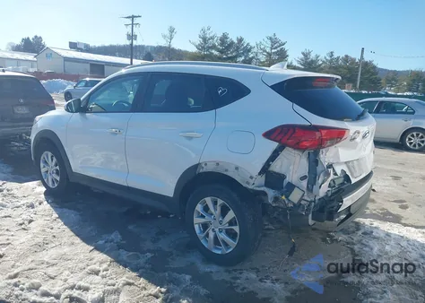 2020 Hyundai Tucson Value z USA, uszkodzony, nr VIN KM8J33A47LU135273